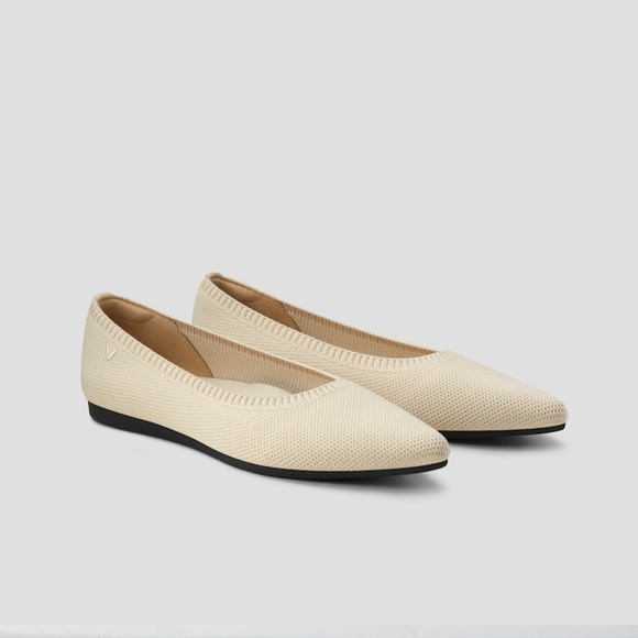 VIVAIA Pointed-Toe Ballet Flats Aria 5° shflatse2112070002 Cream Ivory Sz 42 12 - Picture 1 of 14